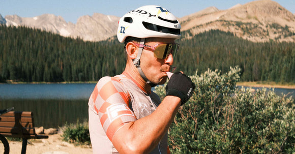 Estratégia de energia e hidratação para ciclismo de endurance